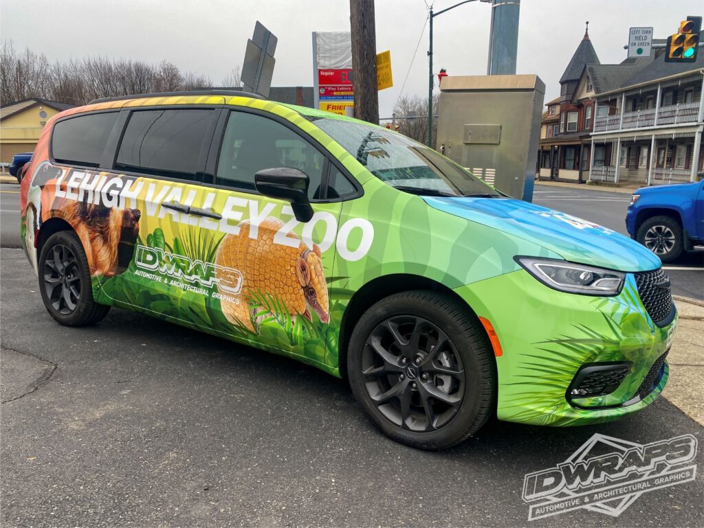 Side of the Chrysler Pacifica Lehigh Valley Zoo Wrap