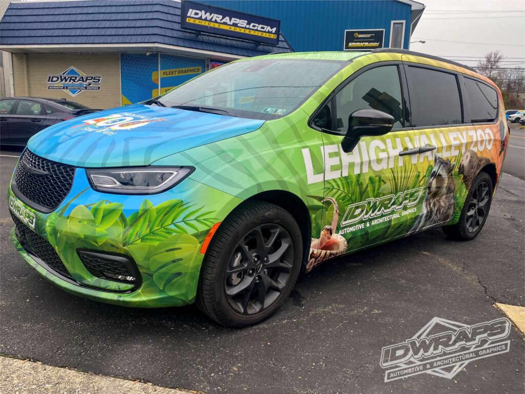 Side of the Chrysler Pacifica Lehigh Valley Zoo Wrap